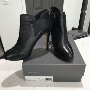 Vince Camuto size 7.5 Black Ankle Boots
